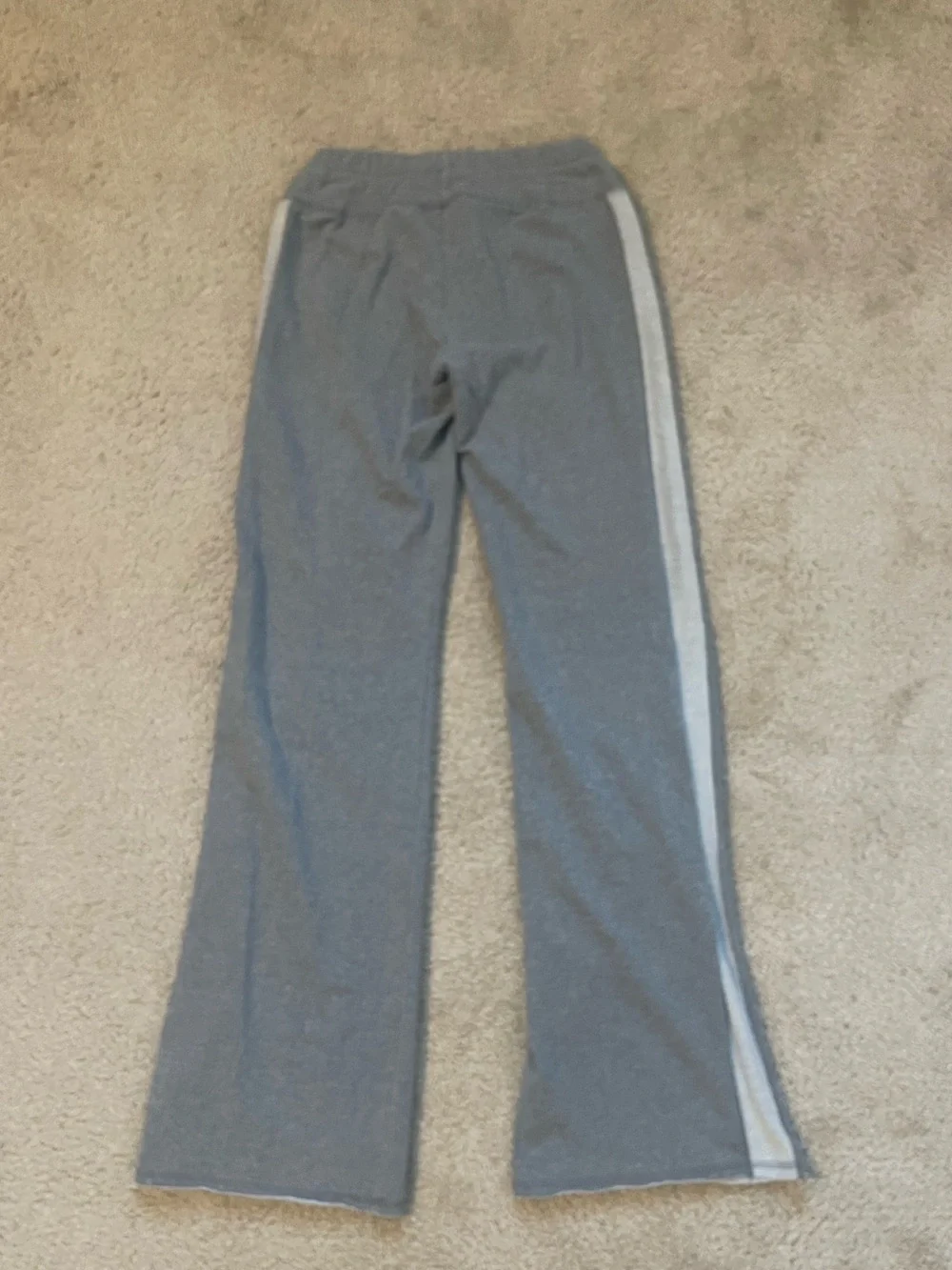bebe Gray Sweatsuit with Graphic Accent